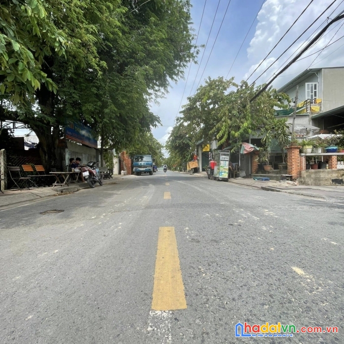 Mặt tiền kinh doanh - chính chủ trang bìa - ngang lớn - thông số đẹp - giá đầu tư !