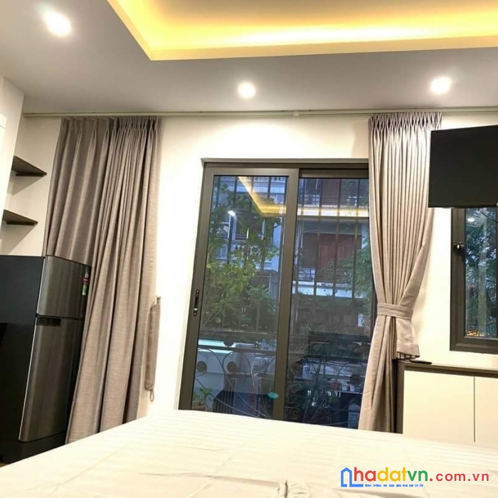 Bán toà ccmn cầu giấy 25 phòng, dt 125triệu/tháng,full nội thất 5*, thang máy102m- 12.5 tỷ