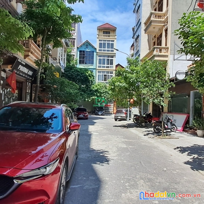 Bán nhà 6 tầng trục kinh doanh trung tâm thị trấn đông anh - giá siêu tốt.