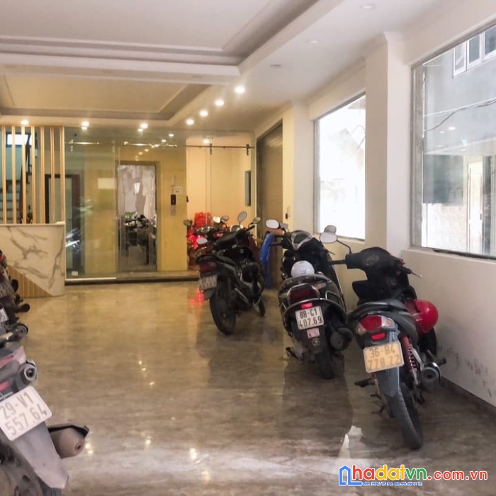 Bán toà văn phòng doãn kế thiện, cầu giấy 90m2 - lô góc - kinh doanh vị trí sát phố - sổ nở hậu -