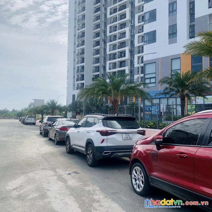 Căn hộ ricca 2pn 1wc tầng cao, giá tốt chỉ 2,5 tỷ, sổ hồng trao tay