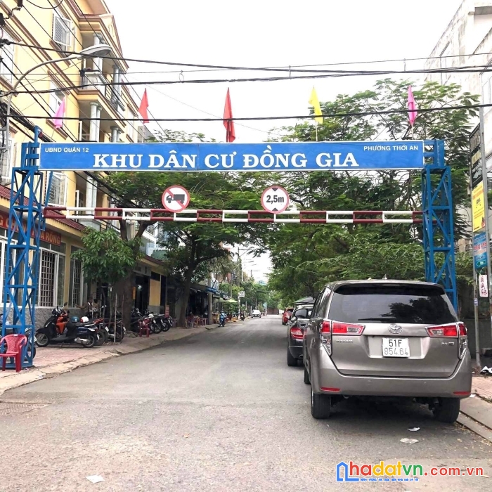 Bán nhà phú nhuận mặt tiền 50m2 4 tầng khu vip phan xích long phùng văn cung 9.5 tỷ.