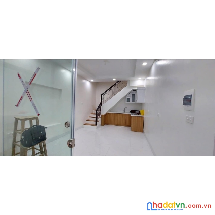 Quá hiếm chưa đến 3 tỷ có ngay hộ khẩu ba đình 30m2 - ngõ thông - 15 mét ra ô tô tránh- sửa đẹp