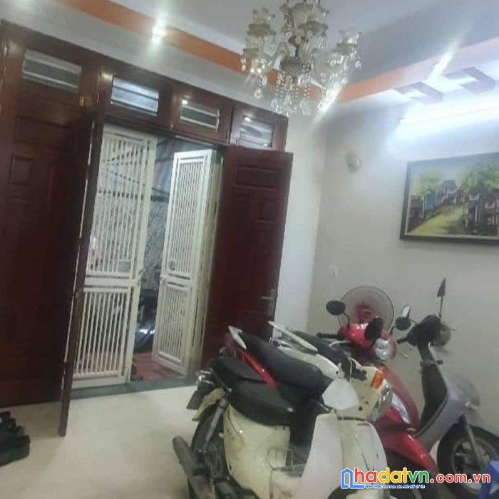 Lõi ba đình-- nhà đẹp ở ngay - ô tô đỗ cách 70m- khu hiếm nhà bán- an ninh đỉnh - ở sướng