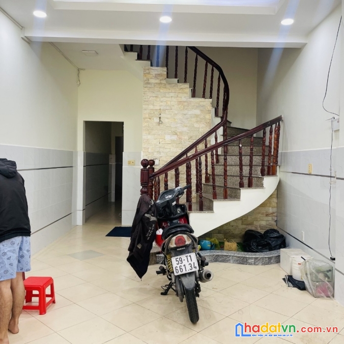 Bán nhà đường vườn chuối quận 3 , hcm ,nhà 4 tầng giá mùa bóng 3,9 tỷ