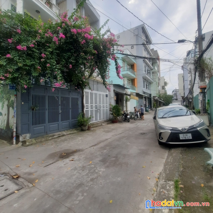 Bán nhà hxt đường tây thạnh, 26m2 (4.2x6.2), 2 tầng, nhỉnh 2 tỷ.