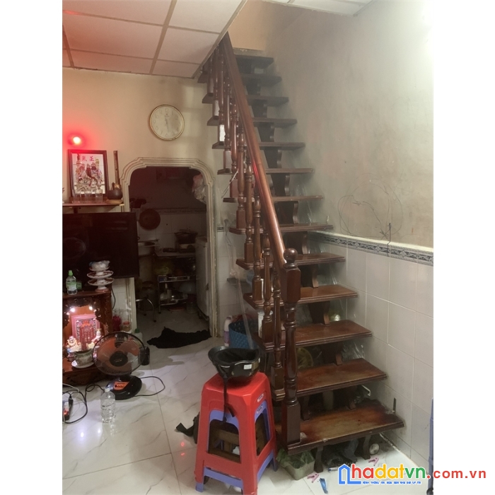 Chính chủ nhà 4 tầng , hxh , hẻm thông , shr ,chỉ  2 tỷ xíu