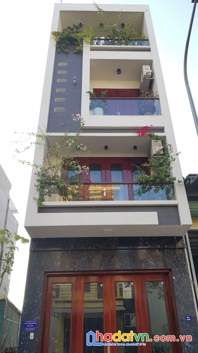 Sốc giảm giá 300 triệu nhà ngô quyền 40m2, 3 phòng ngủ, chỉ 3,x tỷ (x tiểu học). lh công 0931706698
