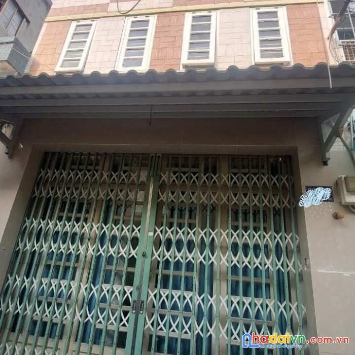 Trung tâm q11, gần mặt tiền  ông ích khiêm, sát lạc long quân, cv đầm sen, sổ vuông vức, nhà rất