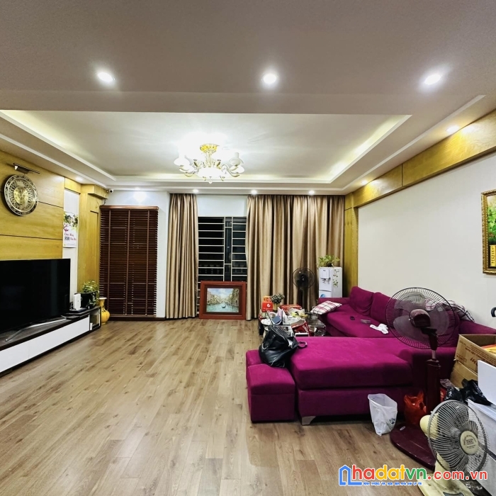 Bán nhà ngõ 38 võ chí công dt40m mt5.5m 6 tầng chỉ 5.x tỷ