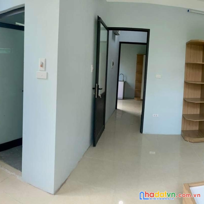 Bán nhà quan nhân, lô góc 43m2 mt 4.3m, 7 phòng cho thuê 30tr/tháng 3.8 tỷ