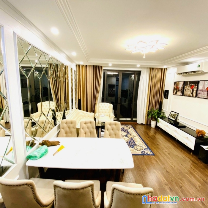 Ngọc thụy, long biên, 43m, 5 tầng, mới, đẹp,  đường hơn 5m, ô tô tránh, vào nhà, 5,2 tỷ