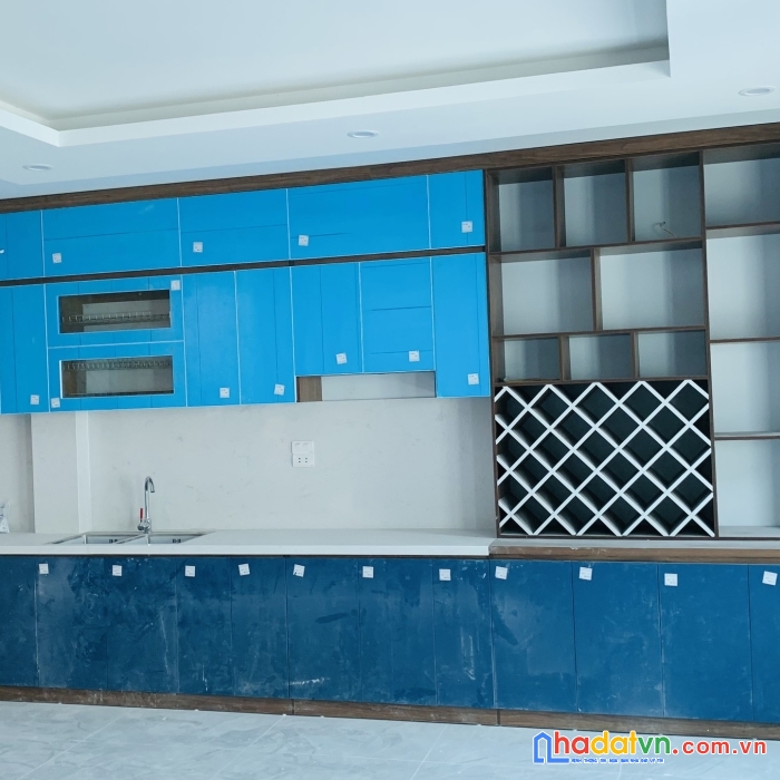 Bán nhà mặt ngõ vũ tông phan, ô tô đỗ trong nhà, 50m2 xây mới 5 tầng, thang máy