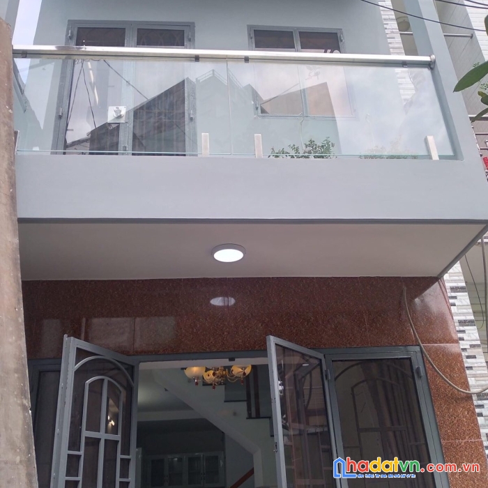 Chính chủ cần bán nhà mới xây 1 trệt, 1 lầu ngay đường phạm văn chiêu, gò vấp