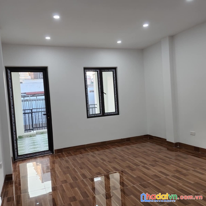 Duy nhất 1 căn có 1 0 2 cần bán nhà đông la, hoài đức 45m 4 tầng, ô tô, nhỉnh 2 tỷ