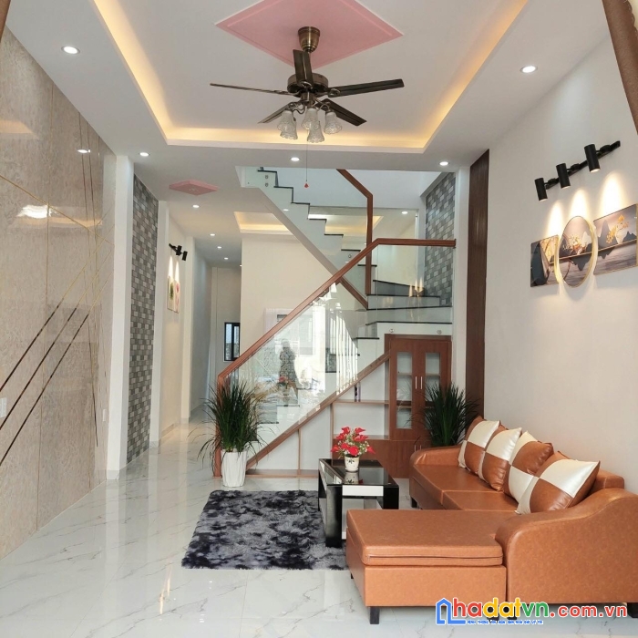 Bán gấp nhà đẹp 2t trưng nữ vương – hải châu 92m2 giá chỉ 2tỷ6 0935808739
