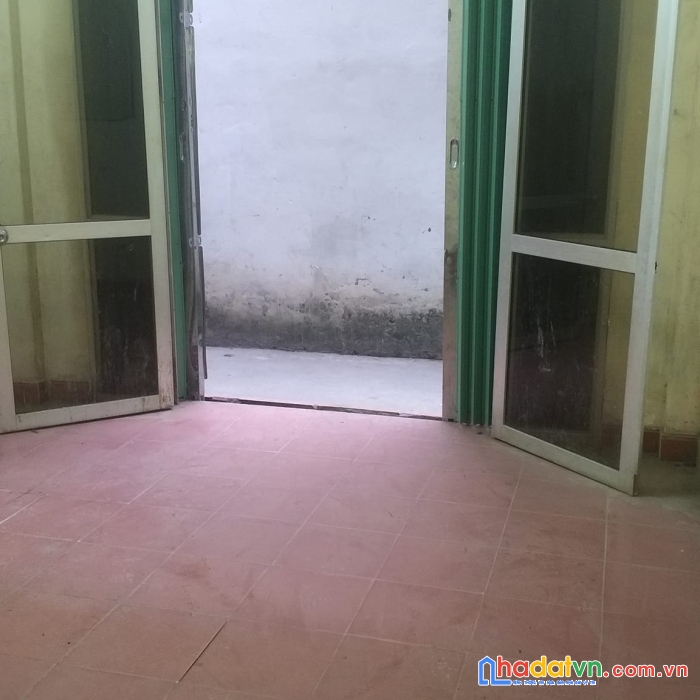 Bán nhà quan nhân 35m giá 2.85 tỷ - lô góc