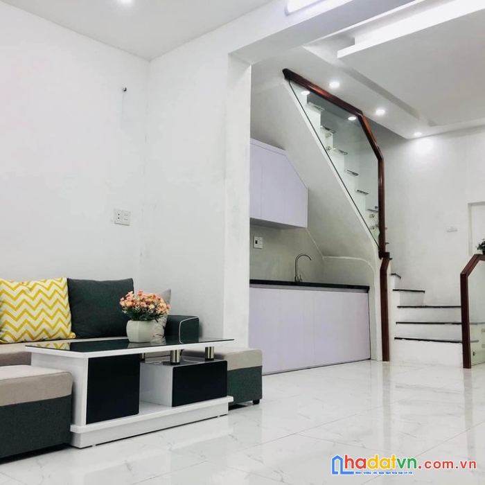 Nhà đẹp giá tốt nhỉnh 2 tỷ.cách phố tôn đức thắng 60m, đống đa-đầy đủ công năng,ở ngay đón tết 28m