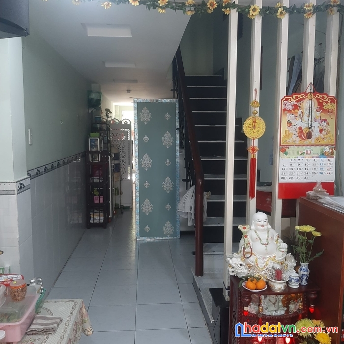 Bán nhà 3 tầng mặt tiền đường số trần xuân soạn giá chỉ 5,6tỷ trung tâm quận 7.
