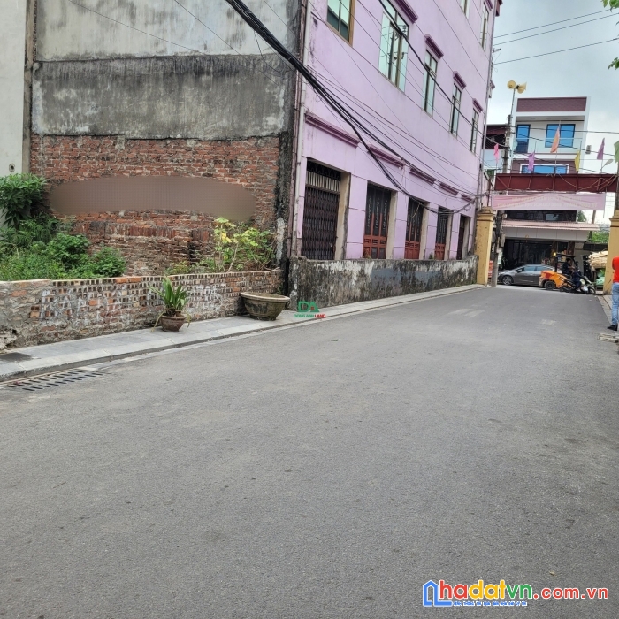 Bán đất thị trấn đông anh - đường trải nhựa ô tô tránh - kinh doanh