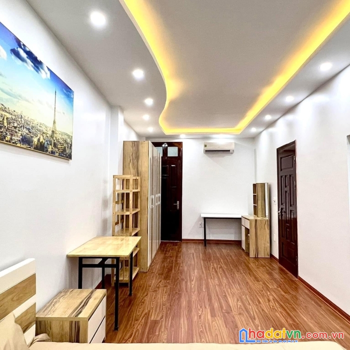 Bán nhà phố hào nam 42m2- quận đống đa - ngõ thông kinh doanh - gần ô tô