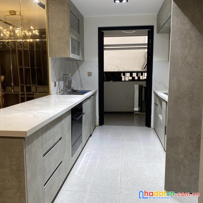 Bán căn hộ toà vimeco nguyễn chánh: 160m2, 3 ngủ,2 vs. giá: hơn 5 tỷ có tl