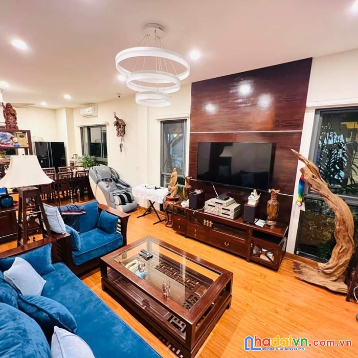 Bán nhà siêu đẹp nguyễn văn huyên, 2 thoáng, ô tô, ở ngay, 75m2, giá 11 tỷ