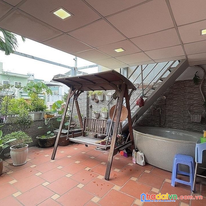 Nhà đẹp lũy bán bích giáp tân bình - hẻm 6m, 4 tầng - 56m2 - giá cực rẻ chỉ 4 tỷ hơn.