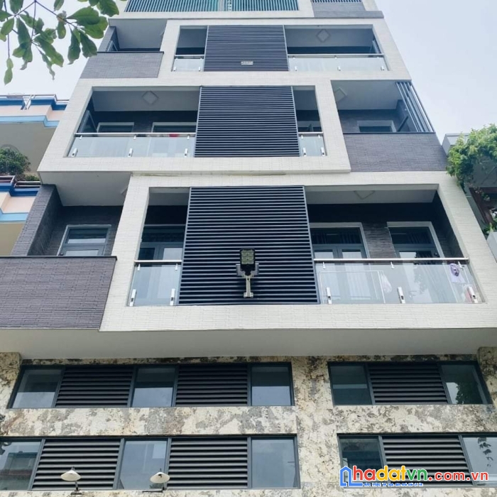 Đường 12m tô hiệu, ngay hòa bình, cv đầm sen, dòng tiền 120  triệu, ngang khủng 8.2m, nhà rất mới