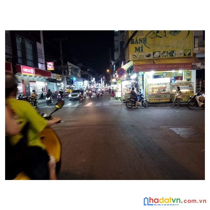 Bán nhà mặt tiền quận tân bình- giáp tân phú- vị trí kinh doanh lợi nhuận cao- 65m2- giá 19 tỷ.