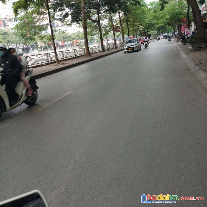50m*5 tầng lung linh, nhà ngay mặt phố vũ tông phan, chủ cần bán gấp, giá chỉ nhỉnh 4 tỷ.
dht 006
