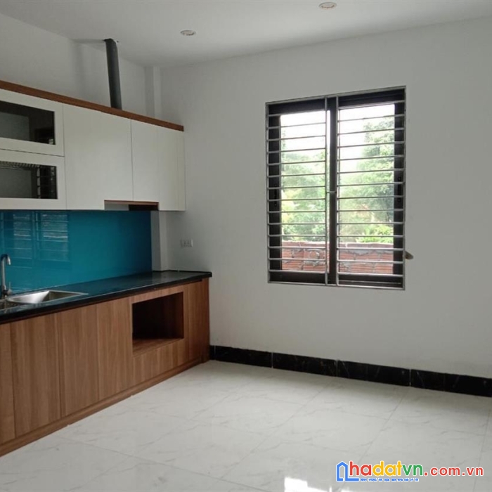 Bán nhà cầu giấy-lô góc-kinh doanh nhỏ-mặt ngách-chỉ 2tỷ