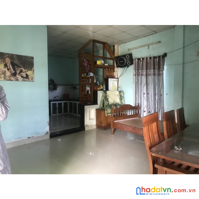 Nhỉnh 1 tỷ nhà lô góc đối diện kcn hòa cầm, dt 141m2, ngang 8.5m2, nở hậu, ô tô tới nhà.