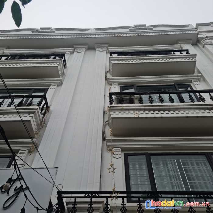 Bán nhà 4 tầng khu phân lô trung lực, diện tích 60m2, giá 3.99 tỷ