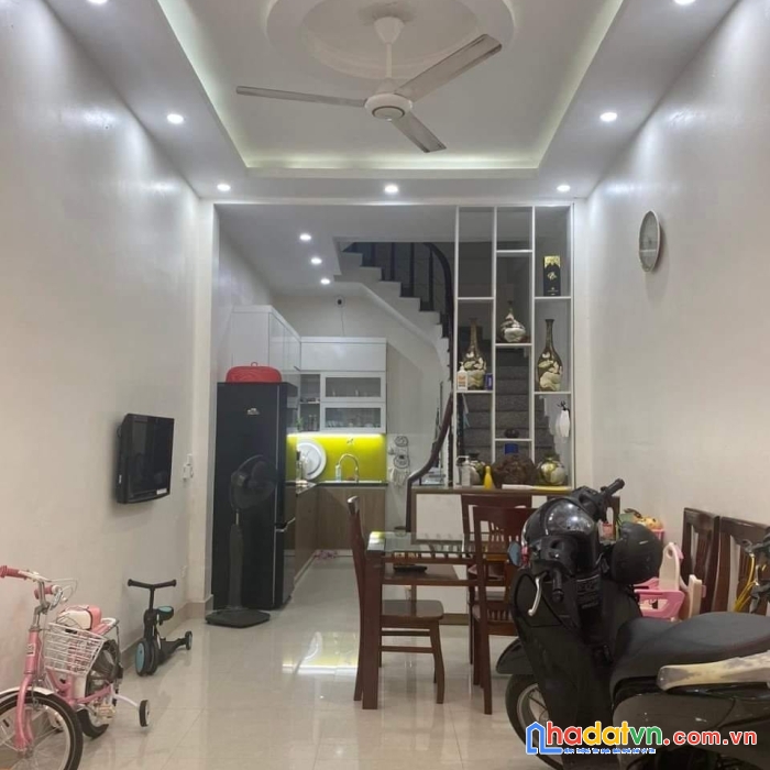 Bán nhà đặng văn ngữ, đống đa, ngõ thoáng đẹp, dân trí tuyệt vời, giá hiếm 51m2; 5,4 tỷ