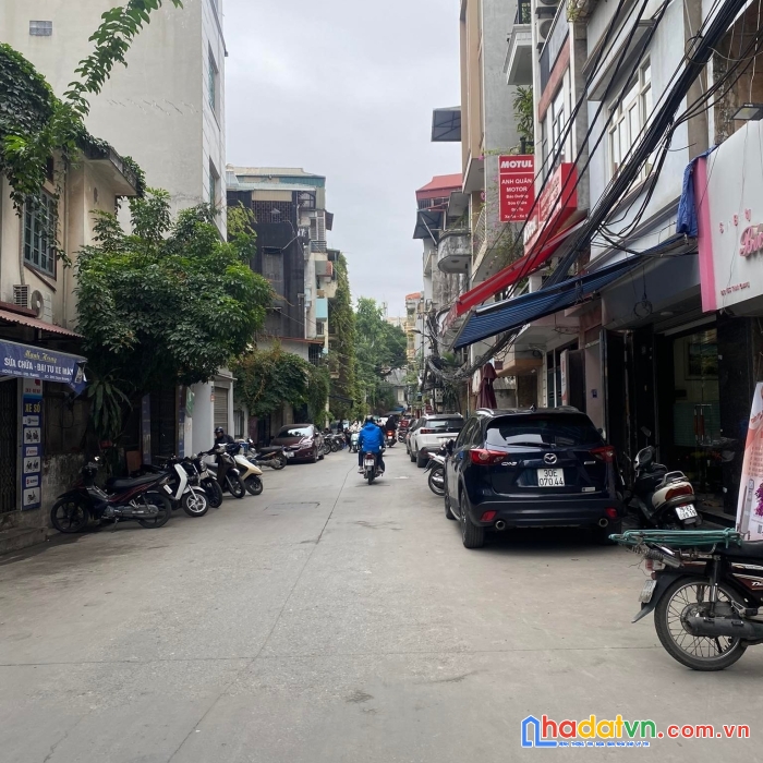 Thanh khoản gấp - giảm 500tr - mới đẹp cầu giấy - 32m x 5 tầng - mùa bóng  
