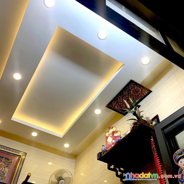 Nhà đón tết, tôn đức thắng đống đa. hơn 2 tỷ. sđcc