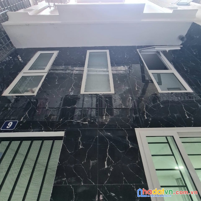 Bán tòa ccmn xã đàn 80m , 8 tầng thang máy , 18p kk, ô tô cách nhà 15m