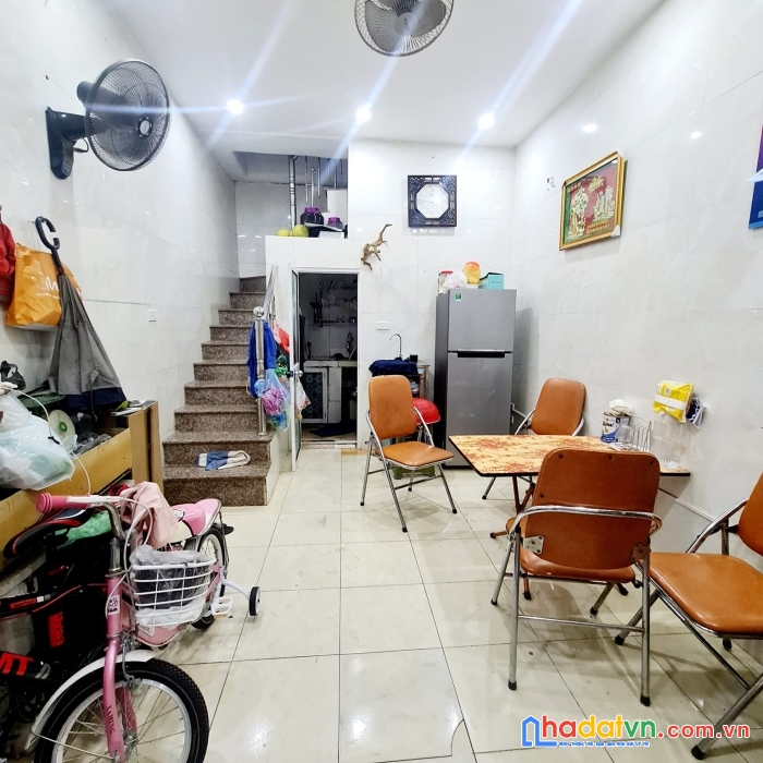 Nhỉnh 1 tỷ nhà thái hà - 4 tầng nhà đẹp để ở - 5m ra oto - full nội thất