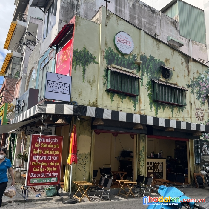 Cho thuê lầu 1 nhà gốc ngã 3 đường nguyễn trãi