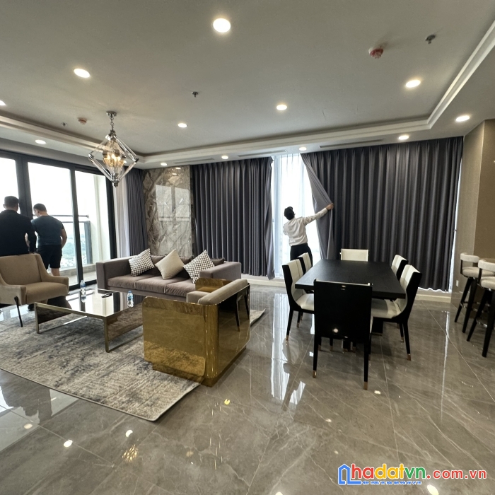 Chính chủ cần bán gấp chcc liền kề pmh q7