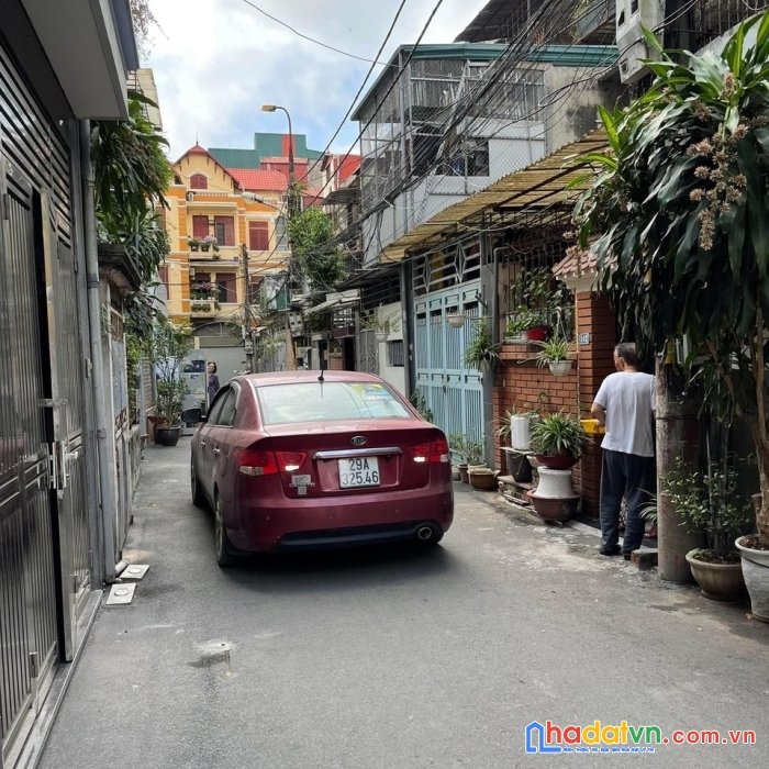 Vợ chồng tôi bán nhà đường hoàng liệt, tây nam linh đàm.