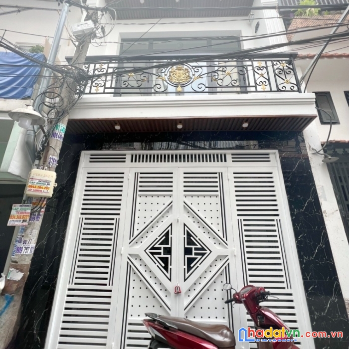 Nhà mới 2 tầng hẻm 314 âu dương lân p3q8 giá : 5.6 tỷ