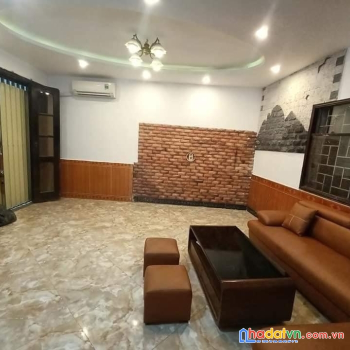 Bán nhà hai bà trưng, bạch mai 55m2 xây 5 tầng 4 phòng ngủ nhà đẹp ở ngay giá 3,15 tỷ