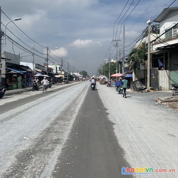 Đất nằm trên mặt tiền đường ô tô 1,5 tấn bình chánh chỉ 10tr/m