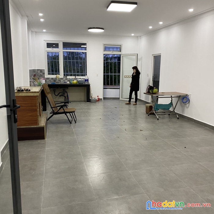Cần bán gấp nhà mới xây đường nguyễn trung trực - p4 - đà lạt giá 2.9 tỷ