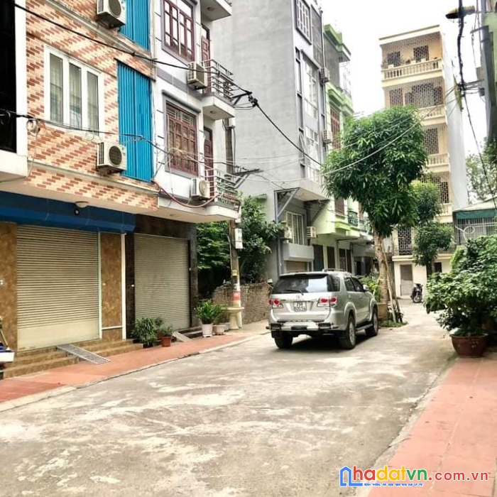 Bán nhà bùi huy bích , hoàng mai , hà nội dt 30m2, 5 tầng , ô tô tránh , giá 4.65 tỷ