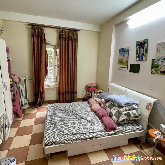 Tìm chủ mới cho nhà tôn đức thắng, đống đa, tự xây, gần ô tô, dân trí, nhỉnh 2 tỷ