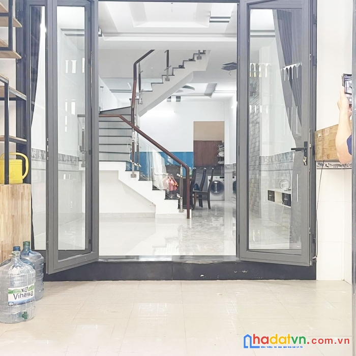 Hxh tân chánh hiệp quận 12, gần hiệp thành city, 64m2, 4 tầng btct, nhà đẹp ở ngay.