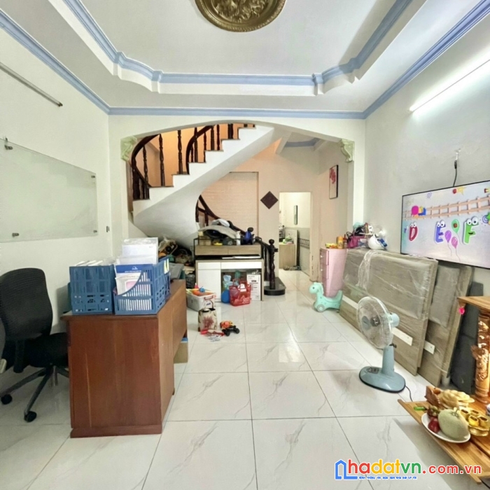 Nhà bán, lê văn sỹ, 4 x 12m, 2 lầu, chỉ 6.6 tỷ, phú nhuận